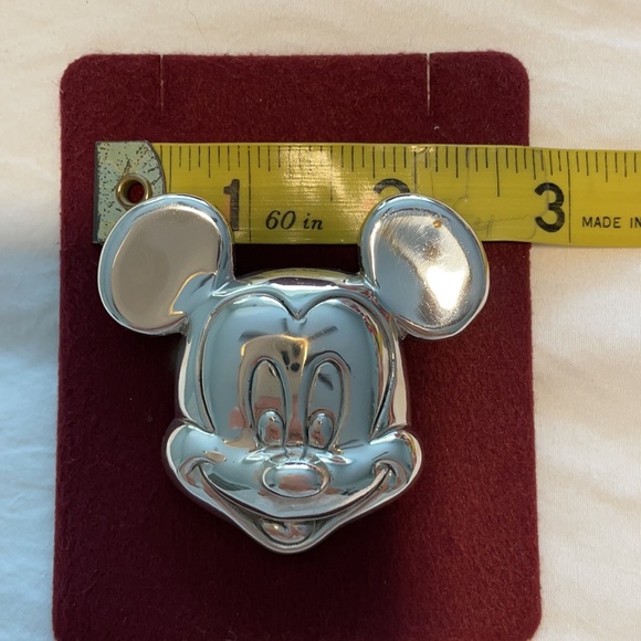 Collectors wanted Vintage Mickey Mouse Pin 1989 - Picture 7 of 8